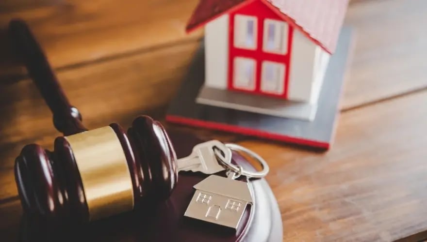 Barrierefreies Wohnen und Immobilienverwaltung, grafisch dargestellt.