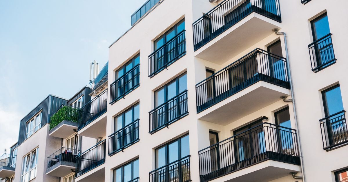 Wie werden Mehrfamilienhäuser und Gewerbeimmobilien in der Schweiz finanziert?
